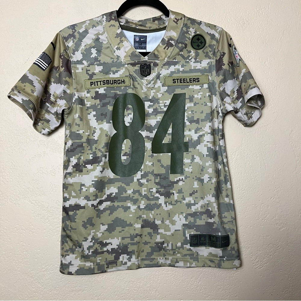 5/$30 Nike boy camuflaje athletic jersey‎ shirt size M 10/12